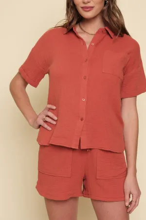 Linen Blend Short Sleeve Shirt in Burnt Coral